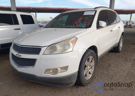 2011 Chevrolet Traverse 1Lt z USA, uszkodzony, nr VIN 1GNKVGED8BJ393880